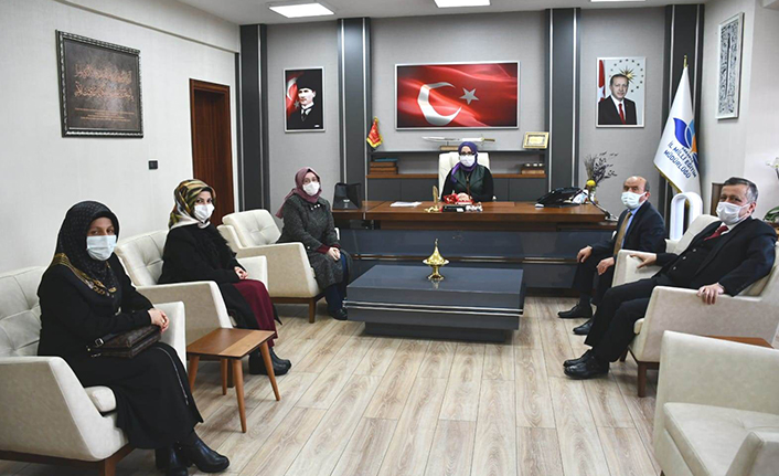 İngilizce Genel Kültür Yarışması'nda Türkiye 1.si Oldu — haber görseli