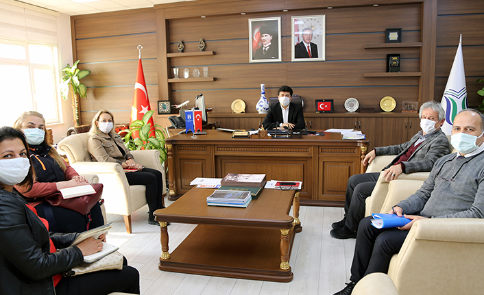 Afet alanında örnek çalışma için kollar sıvandı — haber görseli