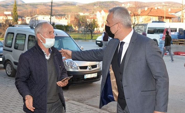 Başkan Babaoğlu vatandaşı dinliyor  — haber görseli