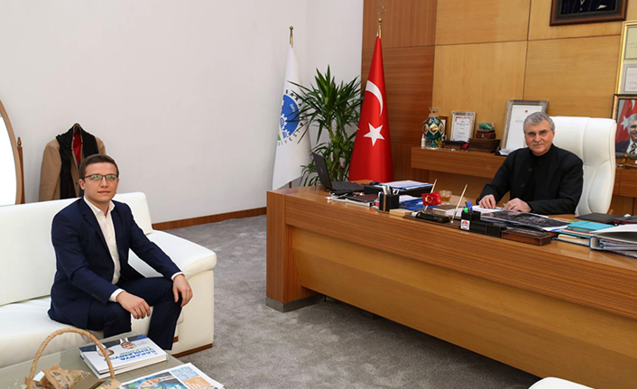 Gençler enerjisi ve heyecanı ile yürüyüşümüzün güç kaynağıdır — haber görseli