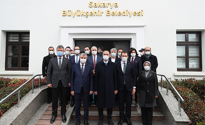 Maliye payı ile vergi iadelerinin çözüleceğine inanıyoruz — haber görseli