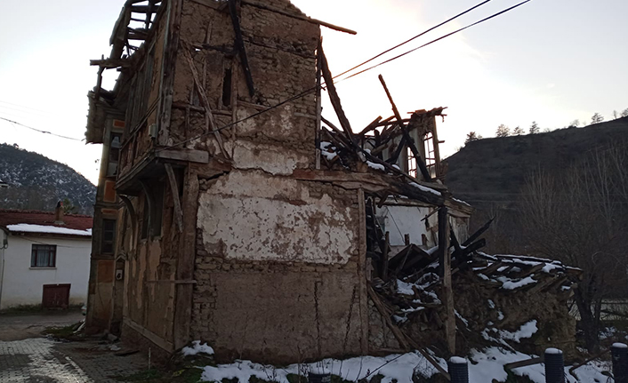Taraklı’da metruk binalar tehlike saçıyor — haber görseli