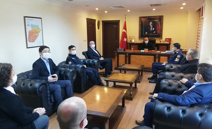 Tüm İlçelerde Eş Zamanlı Kovid-19 İle Mücadele Toplantısı Gerçekleştirildi — haber görseli