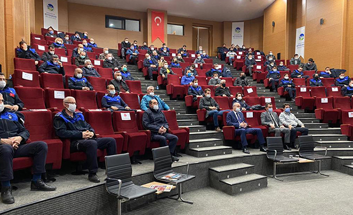 Göreve yeni başlayan zabıta çalışanlarına mevzuat ve disiplin eğitimi — haber görseli