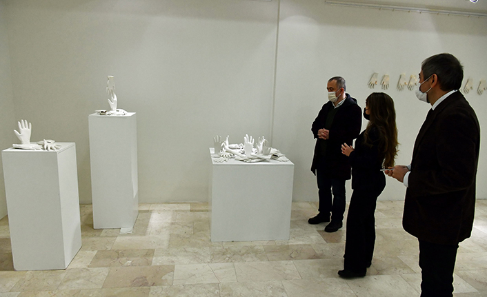 Sağlıkçılara İthaf Edilen Sergi Sanat Severlerin Beğenisine Sunuldu — haber görseli