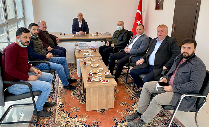 Serbes: Kahvehane esnafının evine ekmek götürecek gücü kalmadı  — haber görseli