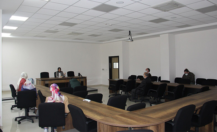 “Abbasi İhtilali Modern Dönem Batı Literatürü” Konulu Seminer Düzenlendi — haber görseli