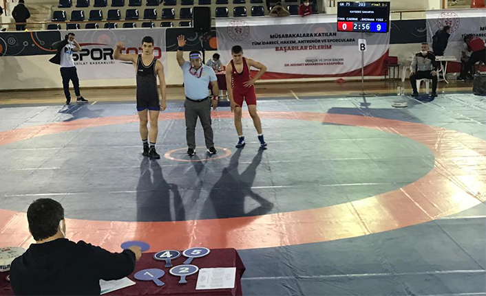 Hendek Gençlik merkezi Spor kulübü Güreş takımı Türkiye şampiyonu  — haber görseli