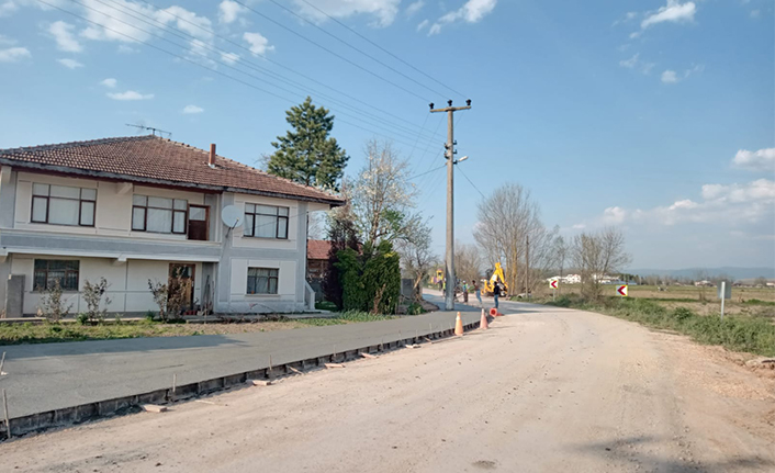 Kırsal mahallelere beton kaldırım — haber görseli