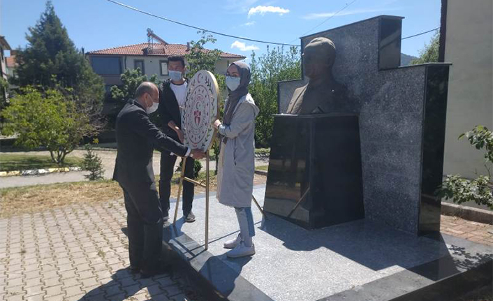 19 Mayıs Çelenk Sunumu Yapıldı — haber görseli