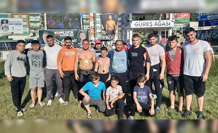 22. Kumluca Yağlı Güreşlerinde Altın Madalya Sakarya’dan — haber görseli