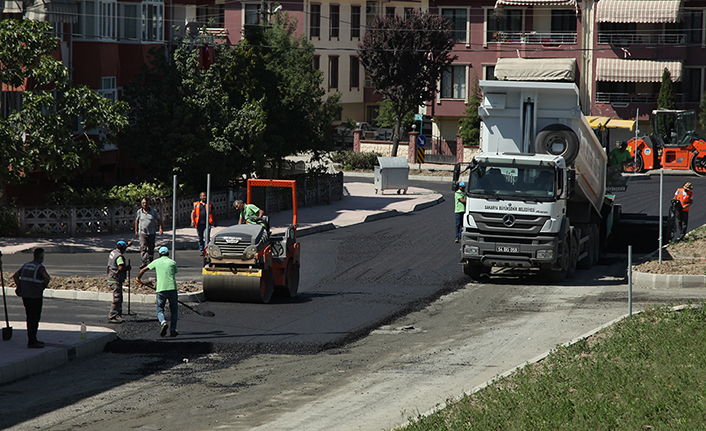 Bağlar Caddesi’nde sıcak asfalt çalışmaları başladı — haber görseli