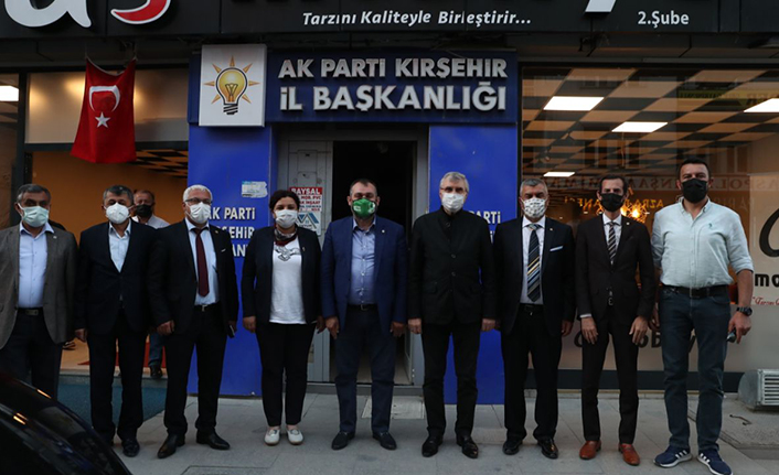 Başkan Yüce Kırşehir’de AK Parti İl teşkilatını ziyaret etti — haber görseli