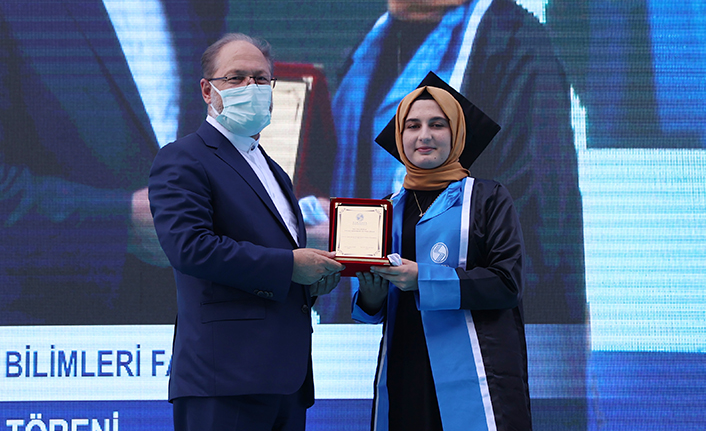 SAÜ Sağlık Bilimler Fakültesinde Mezuniyet Coşkusu — haber görseli