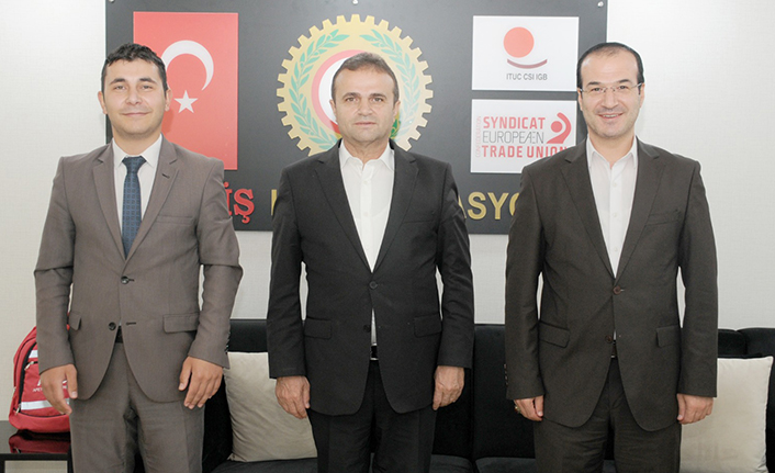 Taraklı’lı Öztürk, Hak-İş'i ziyaret etti — haber görseli