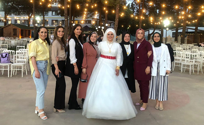 Yeni Öğretmenevinde İlk Düğün — haber görseli