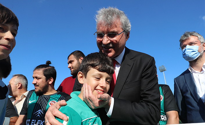 Büyükşehir, bu okulda Türk Bayrağı’nı dalgalandıracak sporcular yetiştirecek — haber görseli