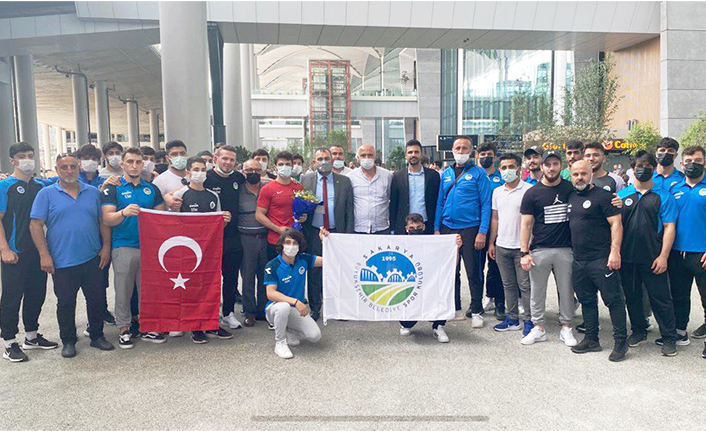 Büyükşehirli milli güreşçi Kırık, Avrupa ikincisi oldu — haber görseli