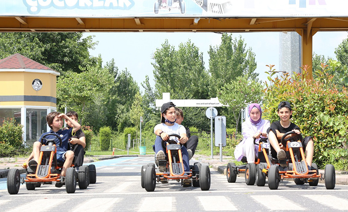 Çocuklar Trafik Park’ta Stres Atıyor — haber görseli