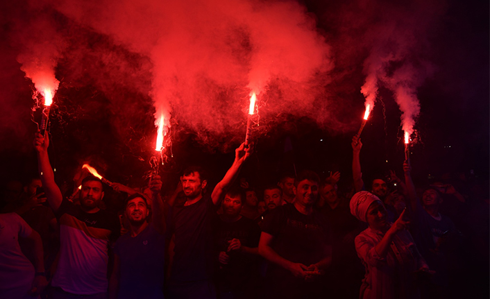 Hendek Şampiyonluğu Doya Doya Kutladı — haber görseli