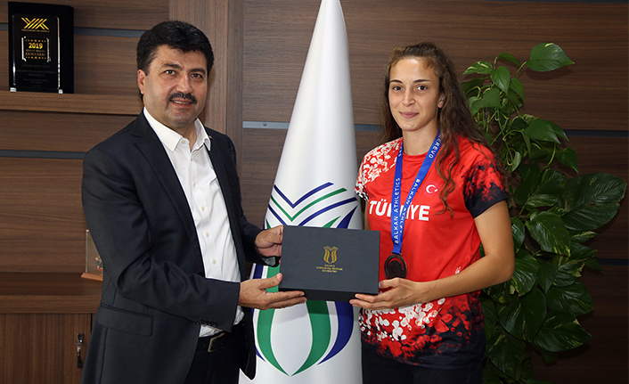 Milli sporcularımızla gurur duyuyoruz — haber görseli
