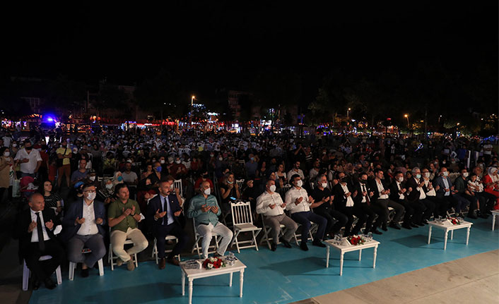 Bayram coşkusu, Demokrasi Meydanı’nda yaşandı — haber görseli