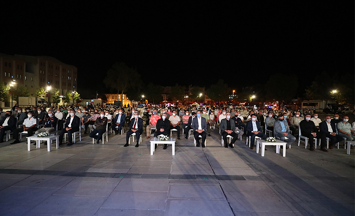 Depremin 22. yılı Demokrasi Meydanı’nda anılacak — haber görseli
