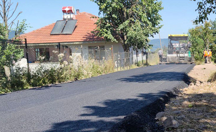 Hendek’te 3 mahalle için asfalt çalışmaları başladı — haber görseli