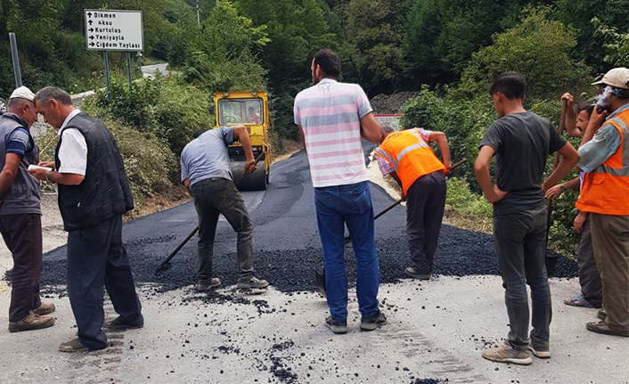 Hendek’te iki grup yolu daha asfaltlandı — haber görseli