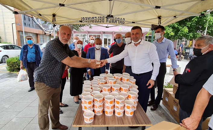 Sapanca Belediye’sinden 8 Bin Kişilik Aşure İkramı — haber görseli