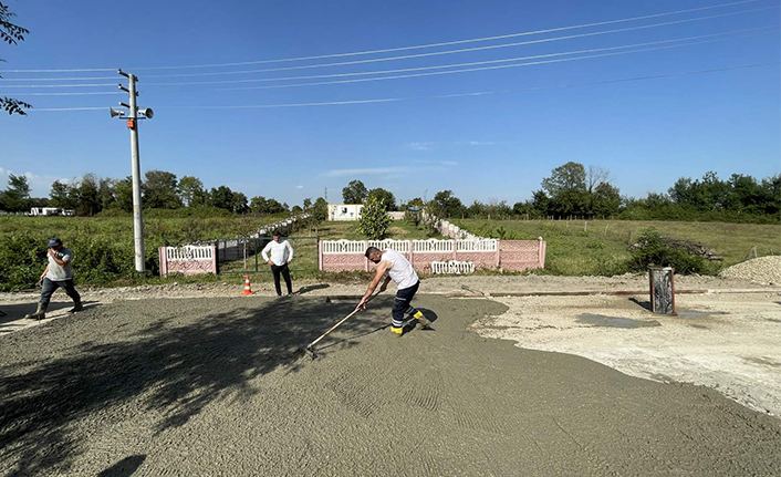 Arifiye Belediyesinden Beton Yol Çalışması — haber görseli