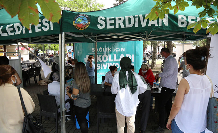 Aşı İçin Kollar Sıvandı — haber görseli