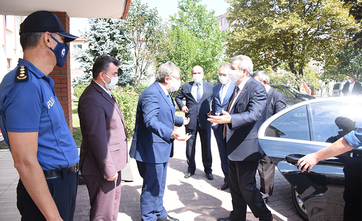Bakan Yardımcısı Hasan Büyükdede Karasu’yu Ziyaret Etti — haber görseli