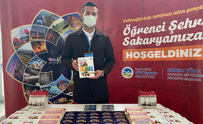 Büyükşehir Belediyesi SAÜ ve SUBÜ’de eğitime başlayacak öğrencileri karşıladı — haber görseli