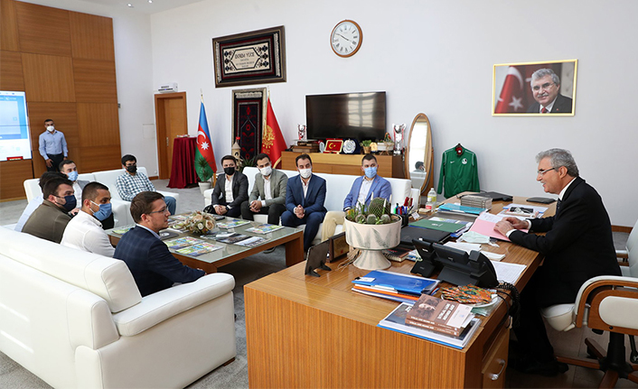 Geleceğin Sakarya’sını gençler imar ve ihya edecek — haber görseli