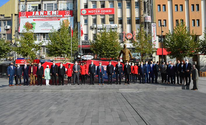 İlköğretim Haftası Çelenk Sunma Töreni — haber görseli