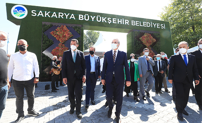 ‘Lokomotif şehir Sakarya’ dev fuarla kapılarını bu kez dünyaya açtı — haber görseli