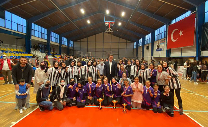 Akyazi da Voleybol şöleni — haber görseli