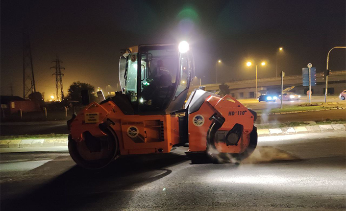 Büyükşehir asfalt çalışmalarını gece mesaisiyle sürdürdü — haber görseli
