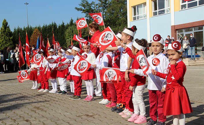 Ferizli’de Cumhuriyetimizin 98. Yıl dönümü coşkuyla kutlandı — haber görseli
