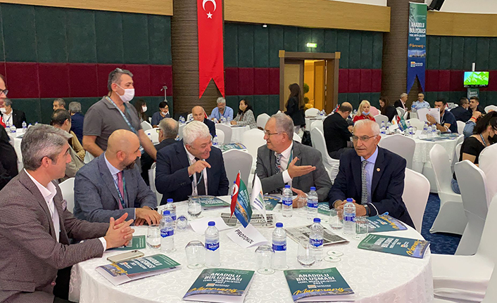 TGF Genel Başkanı  Karaca, Yerel Medya Çalıştayı’nda konuştu — haber görseli