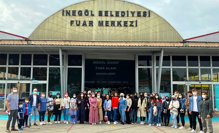 Yeni dönem başladı öğrenciler sahaya indi — haber görseli