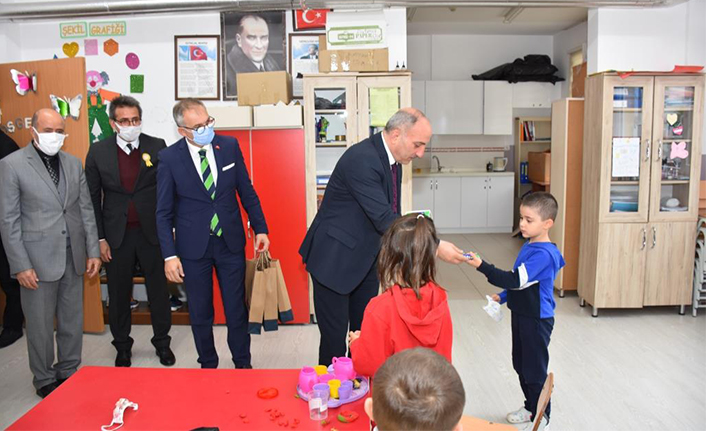 Başkan Kılıç’tan öğretmenler günü ziyareti — haber görseli