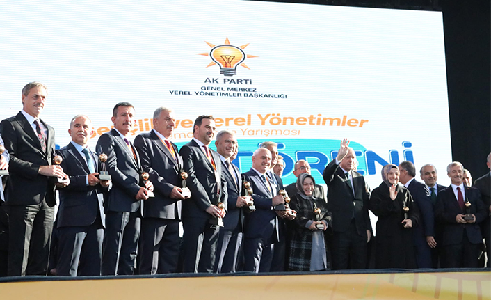 Cumhurbaşkanlığı’ndan Serdivan Belediyesi Fikir Sanat Akademisine Ödül — haber görseli