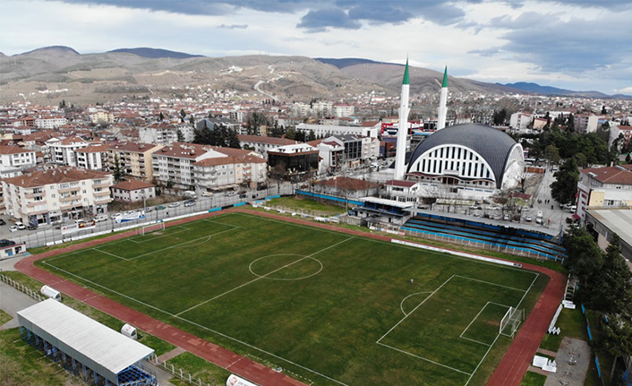 İlçeler yepyeni tribünlerine kavuştu — haber görseli