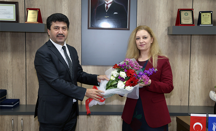 SUBÜ Sağlık Bilimleri’nde bayrak değişimi — haber görseli