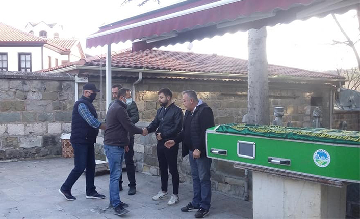 37 yaşındaki 3 çocuk Annesi Nilüfer Ertürk toprağa verildi — haber görseli