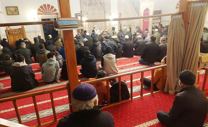 Taraklı’da yunuspaşa camiinde sabah namazı buluşması — haber görseli