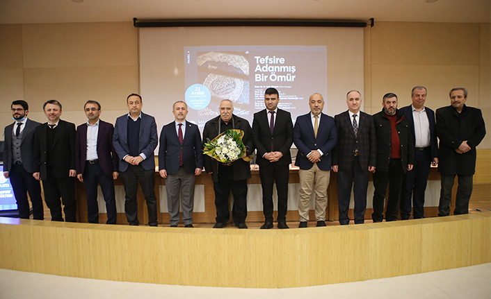 Tefsire adanmış bir ömür’ Sait Şimşek Büyükşehir’in onur konuğu oldu — haber görseli