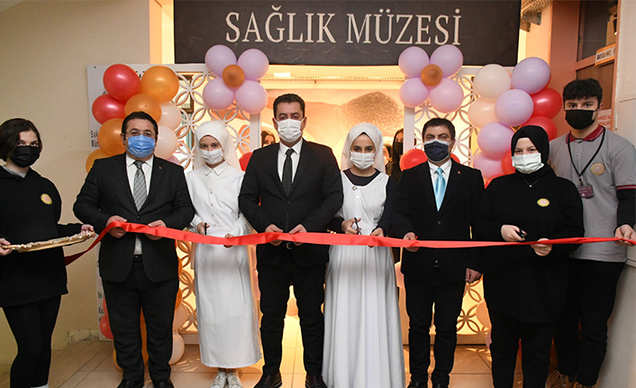 75. Yıl Meslek Lisesinde Sağlık Müzesi Açıldı — haber görseli